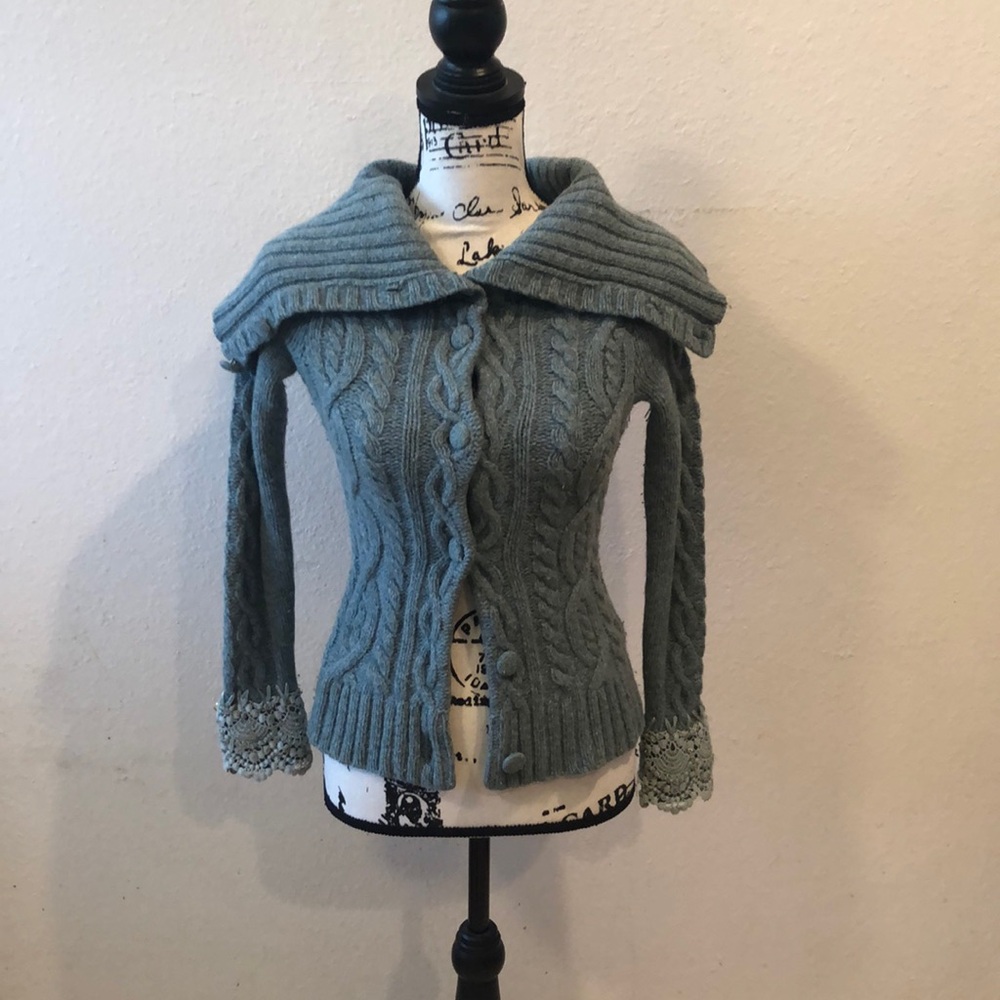 Cottagecore wool sleeping on snow button down sweater - Picture 1 of 9